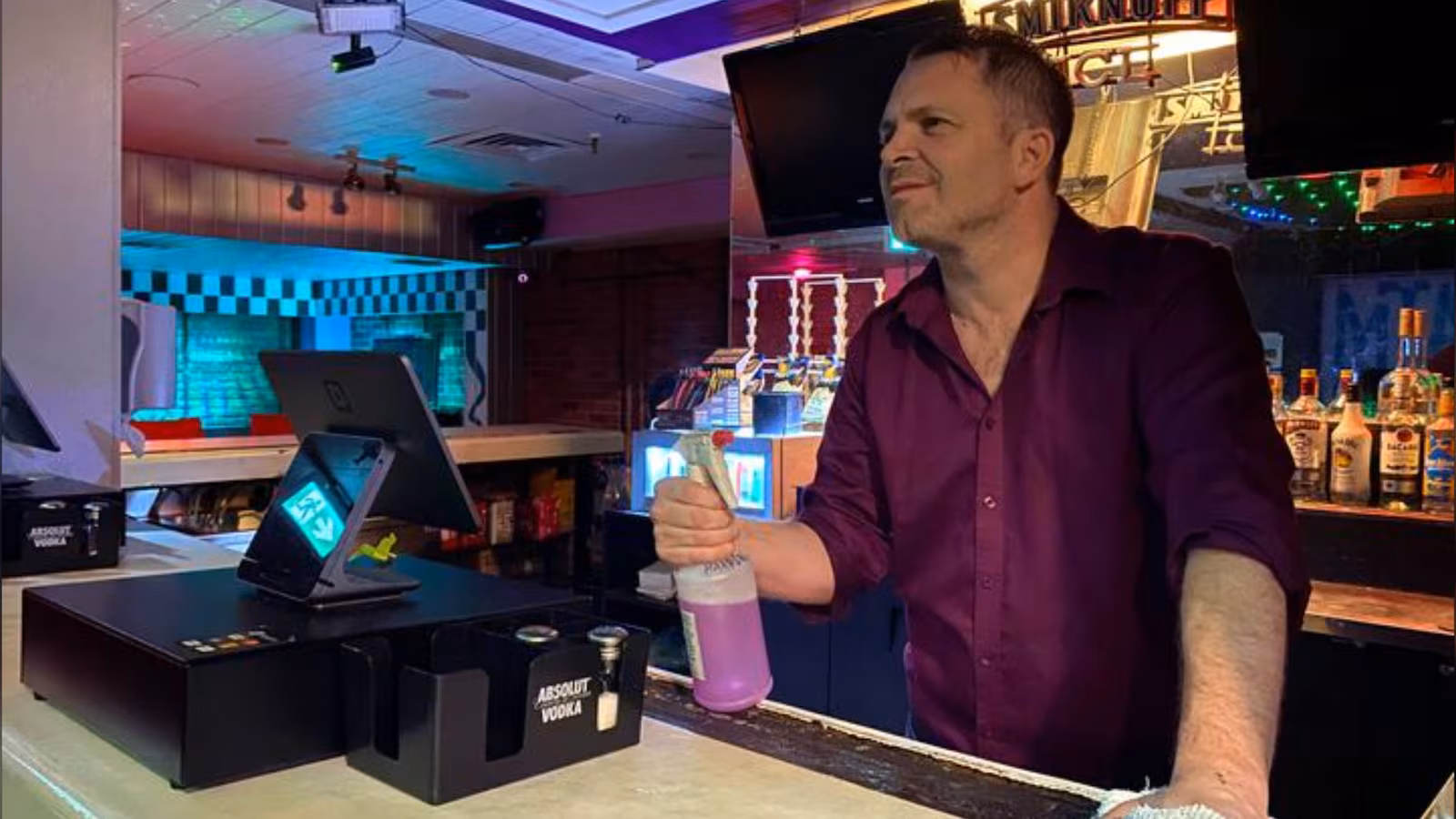 ‘It is emotional’: Closing time for Edmonton LGBTQ2S+ bar 